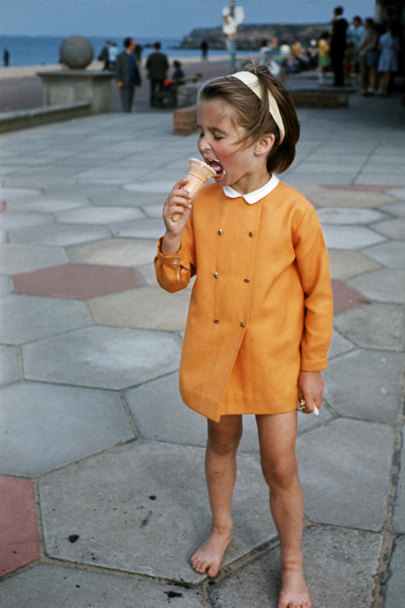 64-144-UK-1969_HD©The Anonymous Project : Lee Shulman